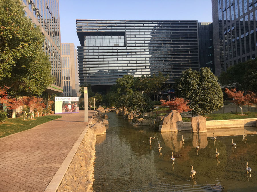 鸿运国际